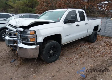 2015 Chevrolet Silverado 2500Hd Wt z USA, uszkodzony, nr VIN 1GC2KUEG6FZ557421